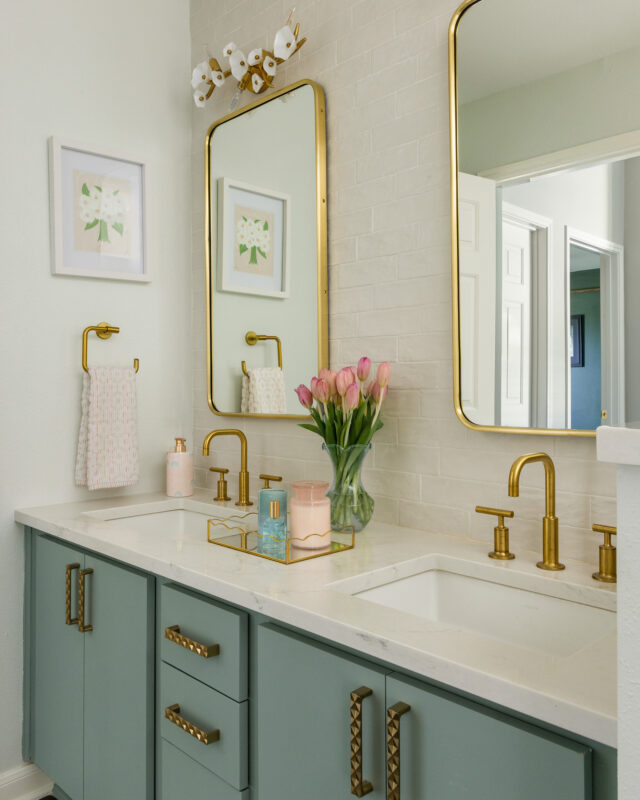 Pearland_GirlsBath_Vanityside3