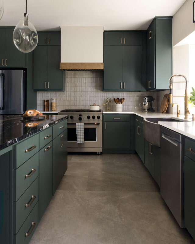 Pearland_KitchenStove_Sink