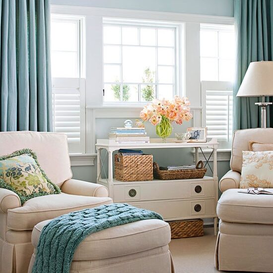 sitting-area-white-and-blue